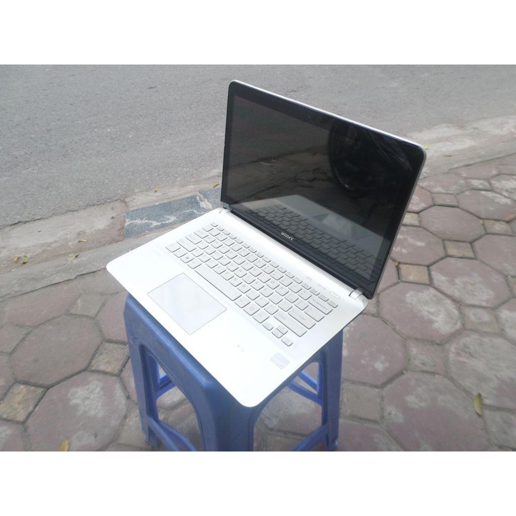 laptop cũ, sony fit 14, intel core i3 3227u ivy bridge, ram 4gb  màn cảm ứng