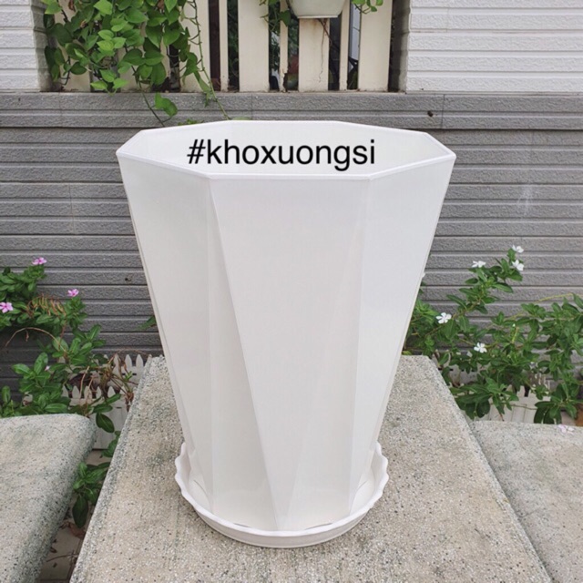 Chậu Nhựa, Chậu 8 Cạnh, Chậu Bát Giác, Chậu kim cương (size: 330x410x210mm)