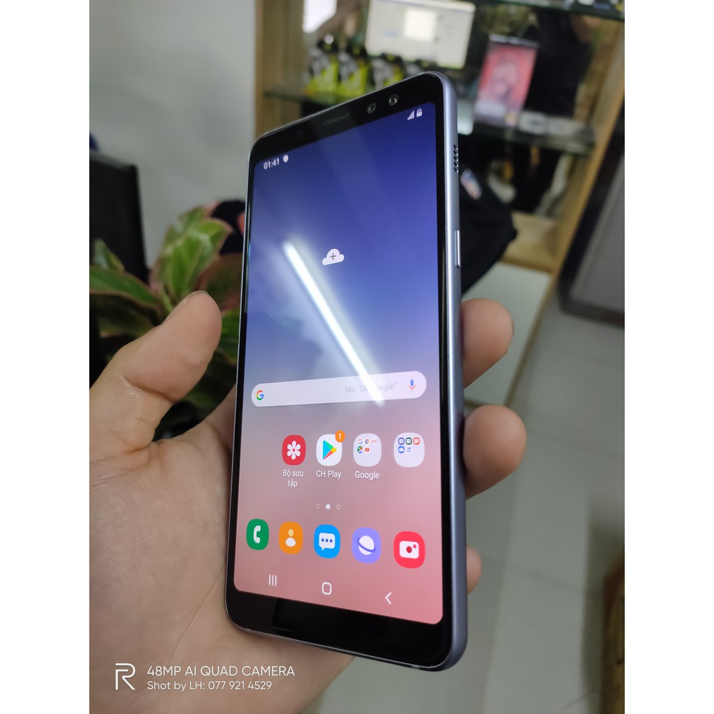 Điện thoại Samsung galaxy A8 (2018),4gb/32gb,Super AMOLED,5.6’’,full HD+