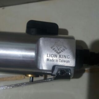 Súng Bắn Vít Hơi Lion King