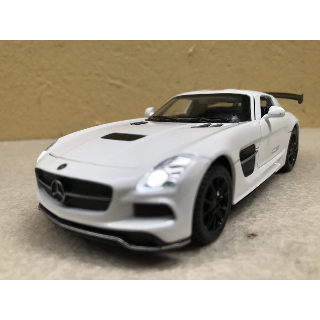Mô hình xe ô tô Mercedes SLS AMG 1:32