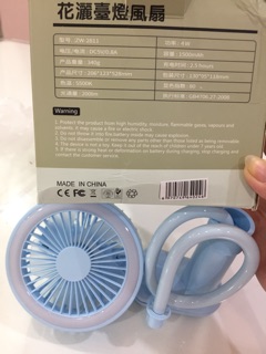 Quạt tích điện sạc USB