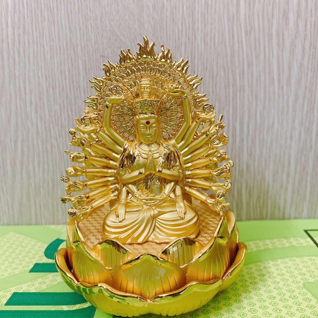 Tượng phật quan âm nghìn tay trang trí ô tô