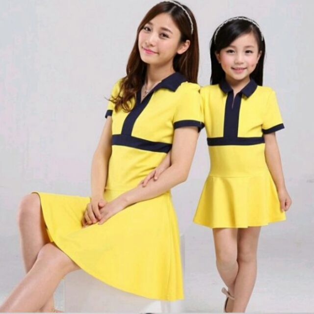 Sale sale đầm cổ sơ mi mẹ bé