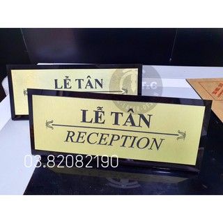 Biển lễ tân để bàn