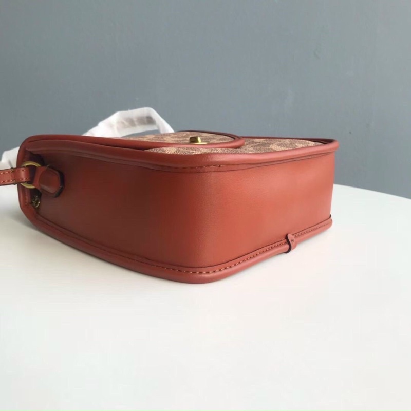 TÚI COACH TURNLOCK 109