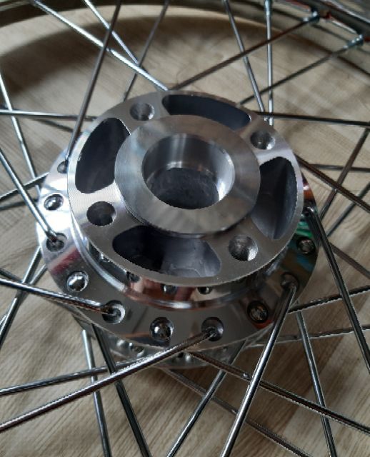 Bánh căm EXCITER 135 căm đùm mạ crom niềng sắt xi hiệu union rút căm sẵn như hình