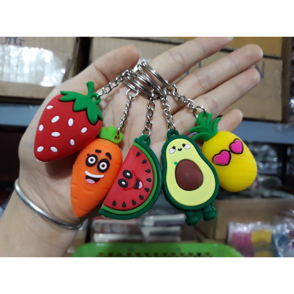 Móc khóa cao su cứng hình trái thơm / quả dứa