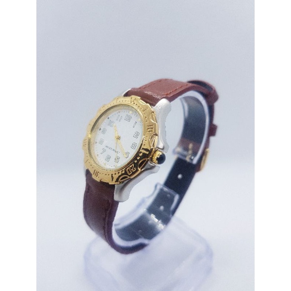 Xả Đồng hồ trưng bày Citizen noevir nữ