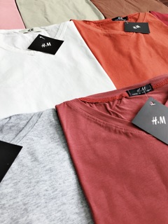 Áo phông cổ tim HM 39k