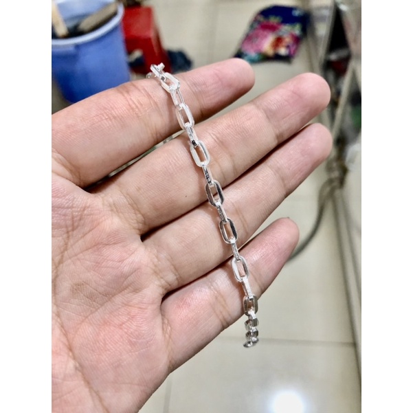 Lắc tay bạc kiểu mắc xích bạc 100%  Dài 15cm giá 220k nặng 1.5 chỉ  Dài 18cm giá 260k nặng 2.0 chỉ