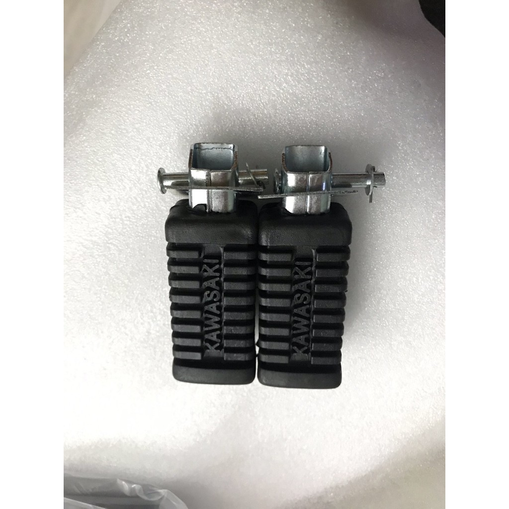 GÁC CHÂN XẾP SAU XE MAX II - 1 CẶP