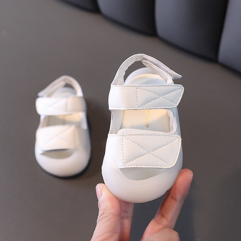 Sandal bé trai - dép quai hậu tập đi bé gái quai ngang khóa dán chống vấp bảo vệ chân thời trang hè Babybees 131