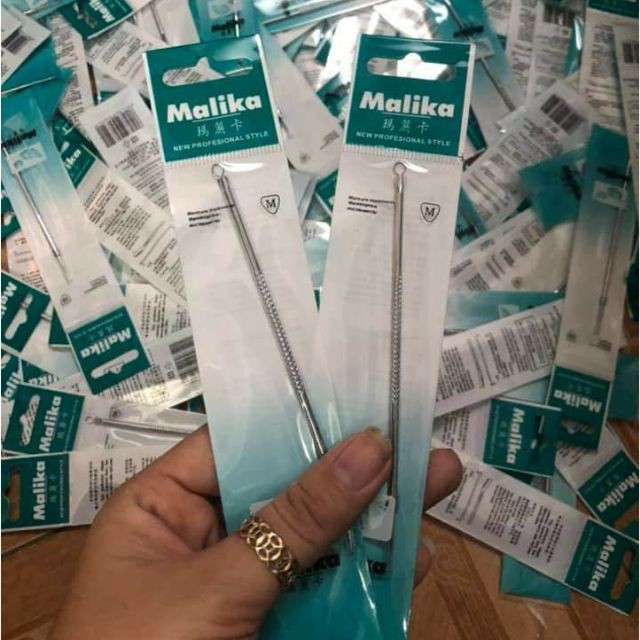 COMBO 100 que nặn mụn Malika