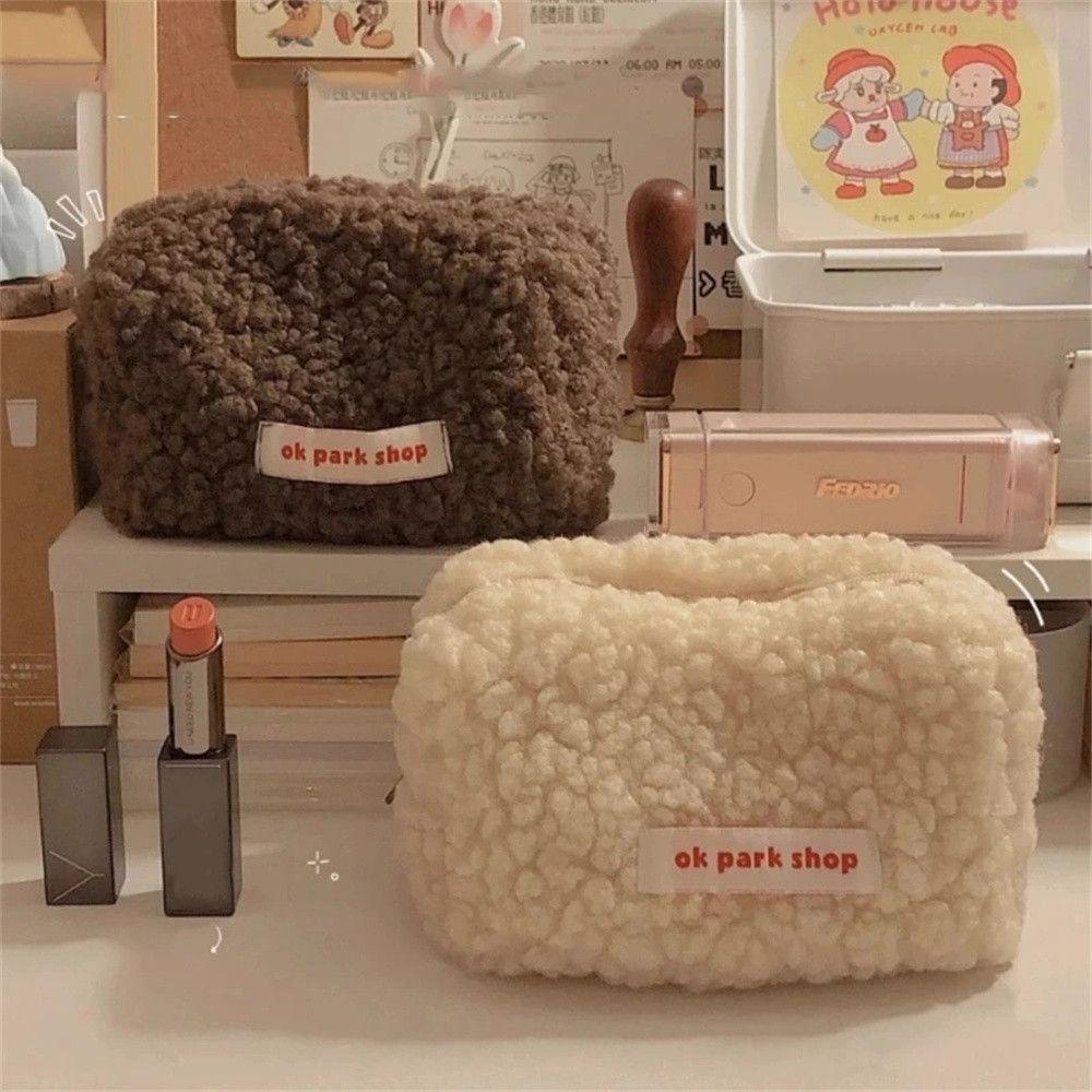 Túi Đựng Bút Chì / Mỹ Phẩm Để Bàn Bằng Lông Cừu Mềm Mại Sức Chứa Lớn