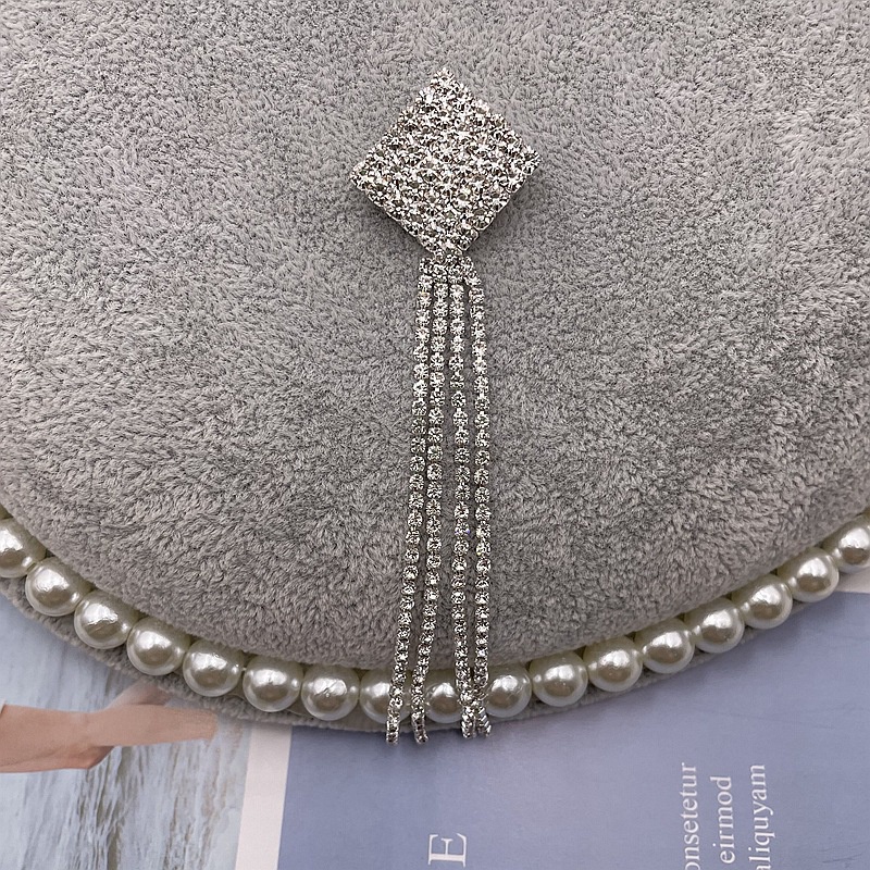 1931284 Ghim Cài Áo Hình Nơ Đính Đá Tua Rua Bằng Hợp Kim Thời Trang