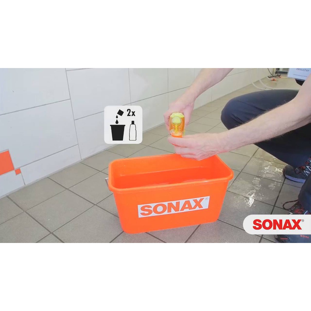 Bộ Nước Rửa Xe Sonax Gloss Shampoo 1000ml Kèm Bọt Biển Rửa Xe Chuyên Dụng