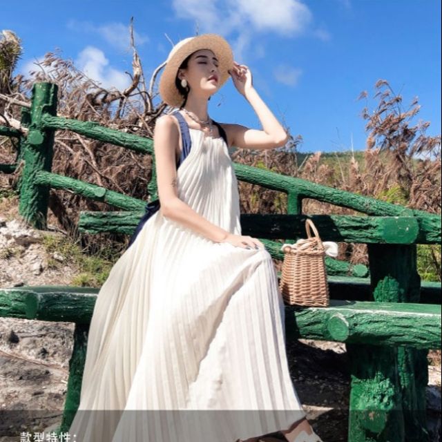 ( Hàng có sẵn ) Đầm maxi cổ yếm xếp li hở lưng siêu đẹp | BigBuy360 - bigbuy360.vn