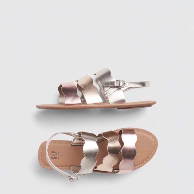 Sandal gap nhũ cho bé gái