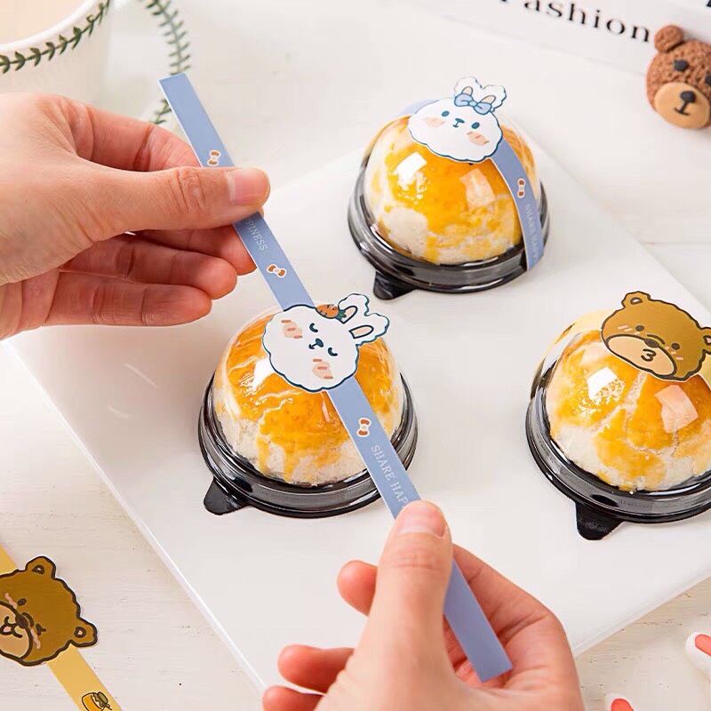 Tick dán thỏ cony và gấu brown dán hộp bánh số lượng 12 tick