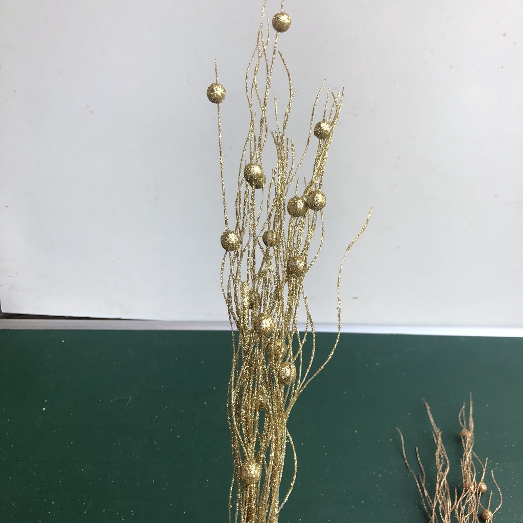 Cành quả phủ nhũ kim tuyến lấp lánh trang trí lọ hoa, làm oản, vòng nguyệt quế giáng sinh, gắn cây thông Noel