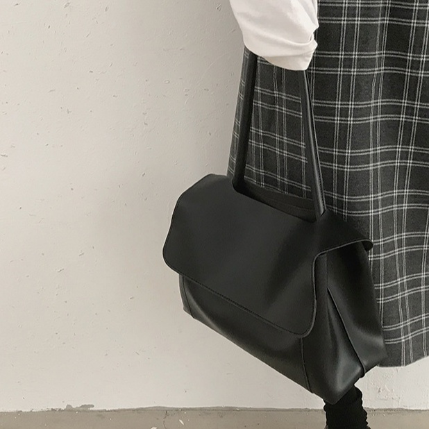 Túi đeo vai thiết kế thời trang sang trọng dành cho nữ