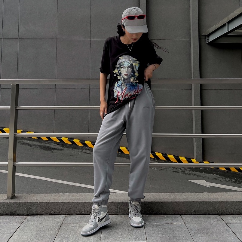 MARCHY - Sweatpants - Quần dài
