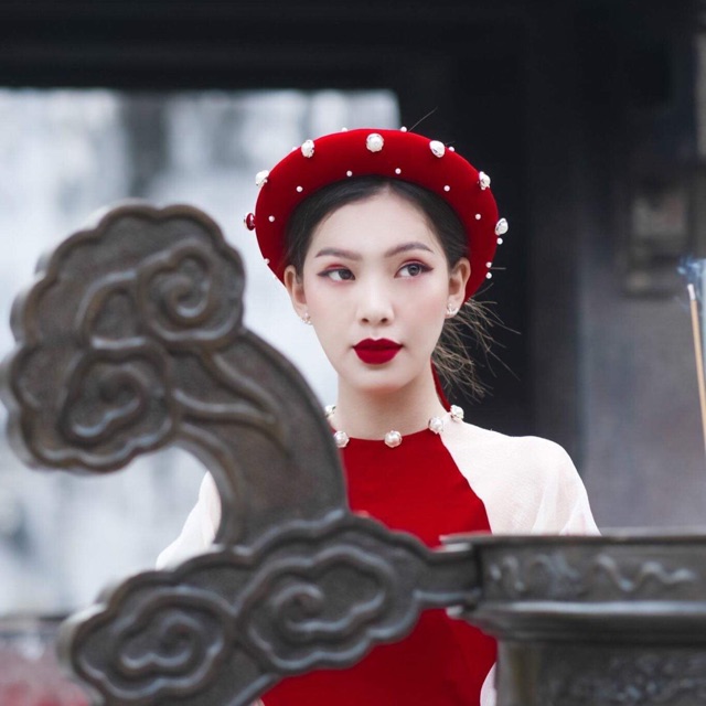 Mấn đơn áo dài đính ngọc