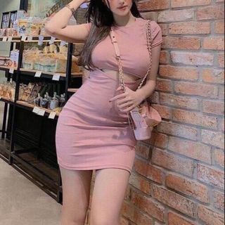 Đầm body kiểu hở bụng form 50 kg trở lại