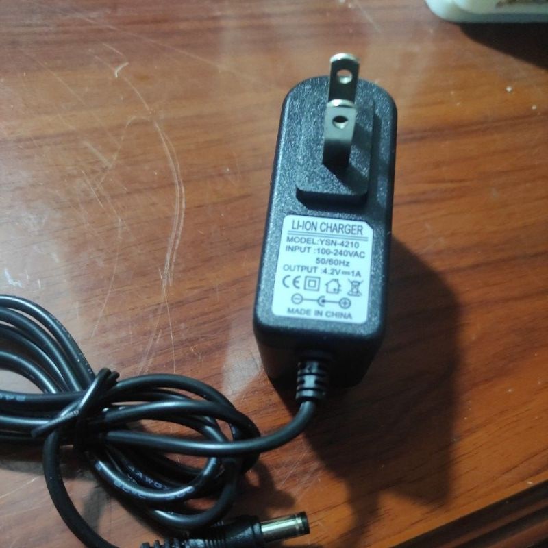 Củ xạc 1s 4.2v 1A