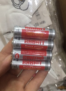 40 viên pin con thỏ 1,5 v AA