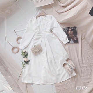 Đầm midi trắng xếp li ngực