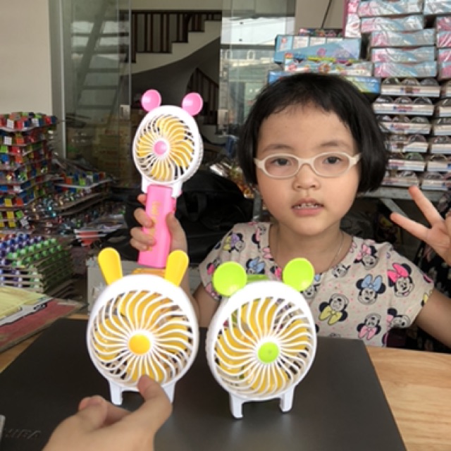 Quạt chạy pin mini 2 công dụng cầm tay và để bàn cực mát(3 màu)