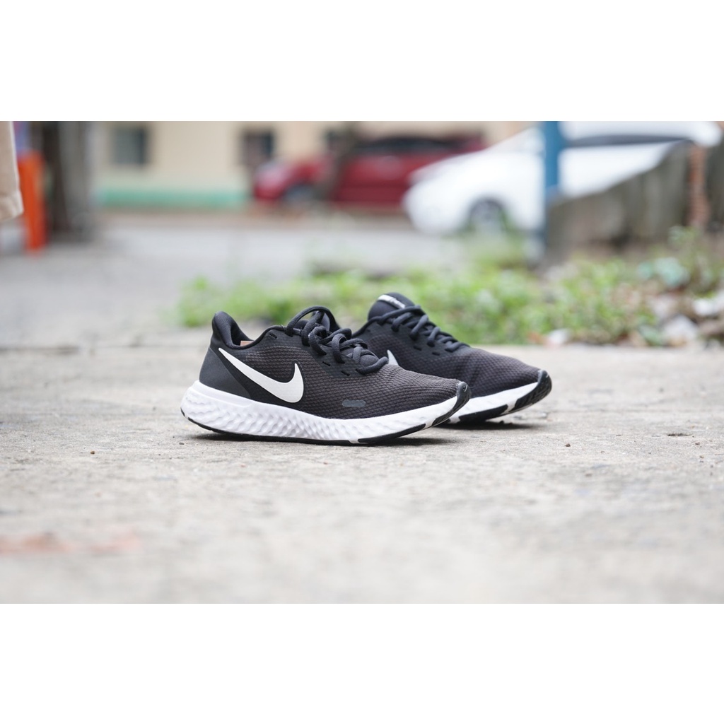 Giày Thể Thao RUNNING REVOLUTION 5 BQ3207-002 CŨ CHÍNH HÃNG