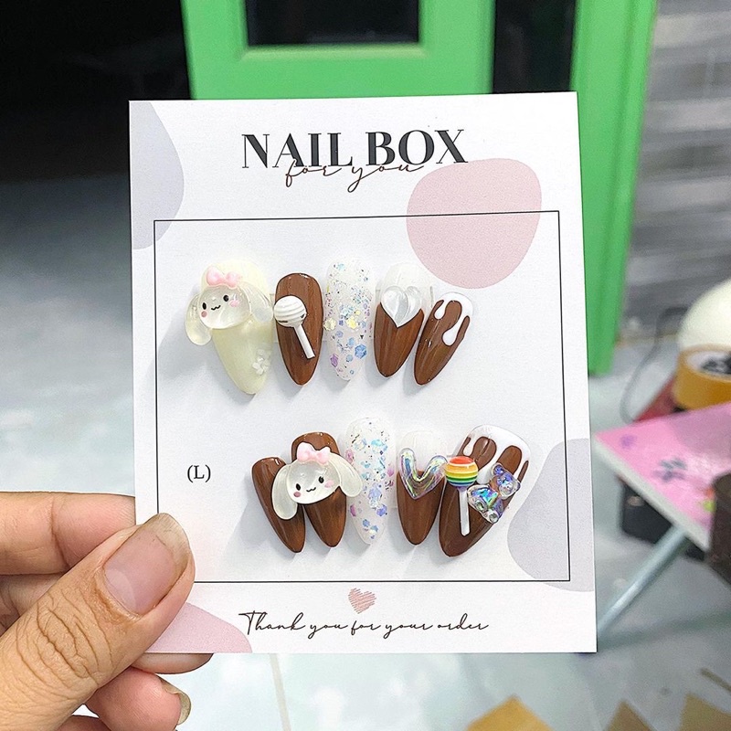 Nail box gắn charm thỏ