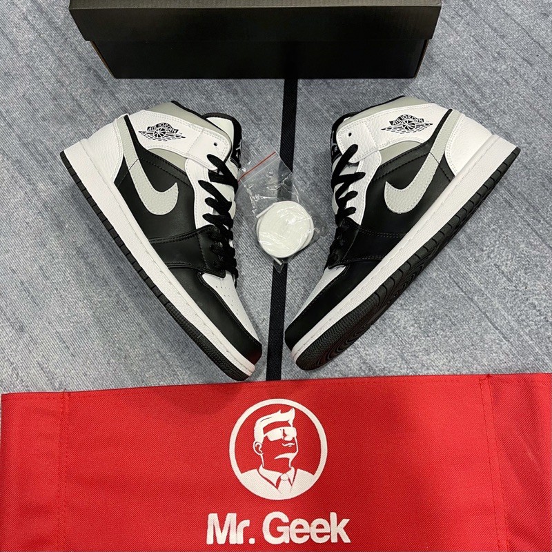 [GeekSneaker[ Giày Jordan 1 Mid WHITE SHADOW