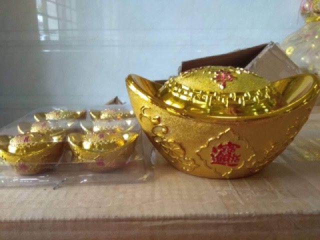 1 thỏi vàng 8-10-12-16cm trưng thần tài thổ địa