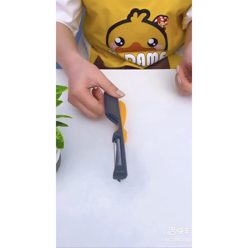 Dao cắt gọt trái cây 2 trong 1 có võ bọc