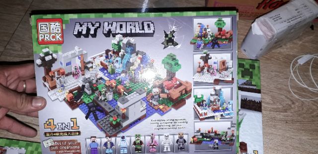 Lắp ráp 1 hộp LegoMineCraft MyWord 63008 có từ 160 chi tiết