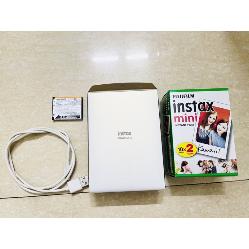 Máy in ảnh lấy liền Fujifilm Instax SHARE SP-2 tặng kèm pin, dây xạc và 1 hộp film 10 tấm