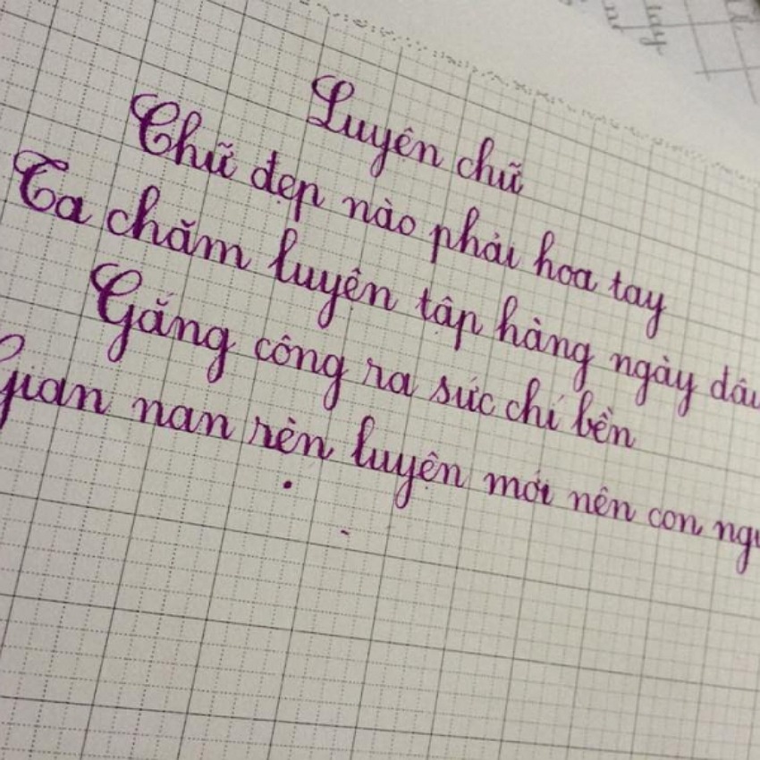 Bút máy rèn chữ, ống mực xoá được cho học sinh tiểu học, nhũ kim tuyến, ngòi kim tinh mài trơn, nét nhỏ, cotienshop93