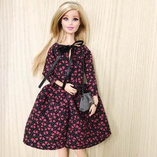 Quần áo barbie