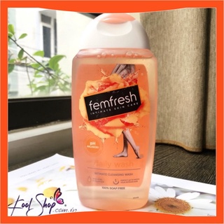 Dung dịch vệ sinh Phụ Nữ FemFresh Úc 250ml siêu chính hãng