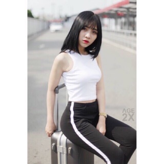 Áo crop top 3 lỗ siêu đẹp chất zip