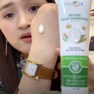Mặt nạ thải độc trắng da