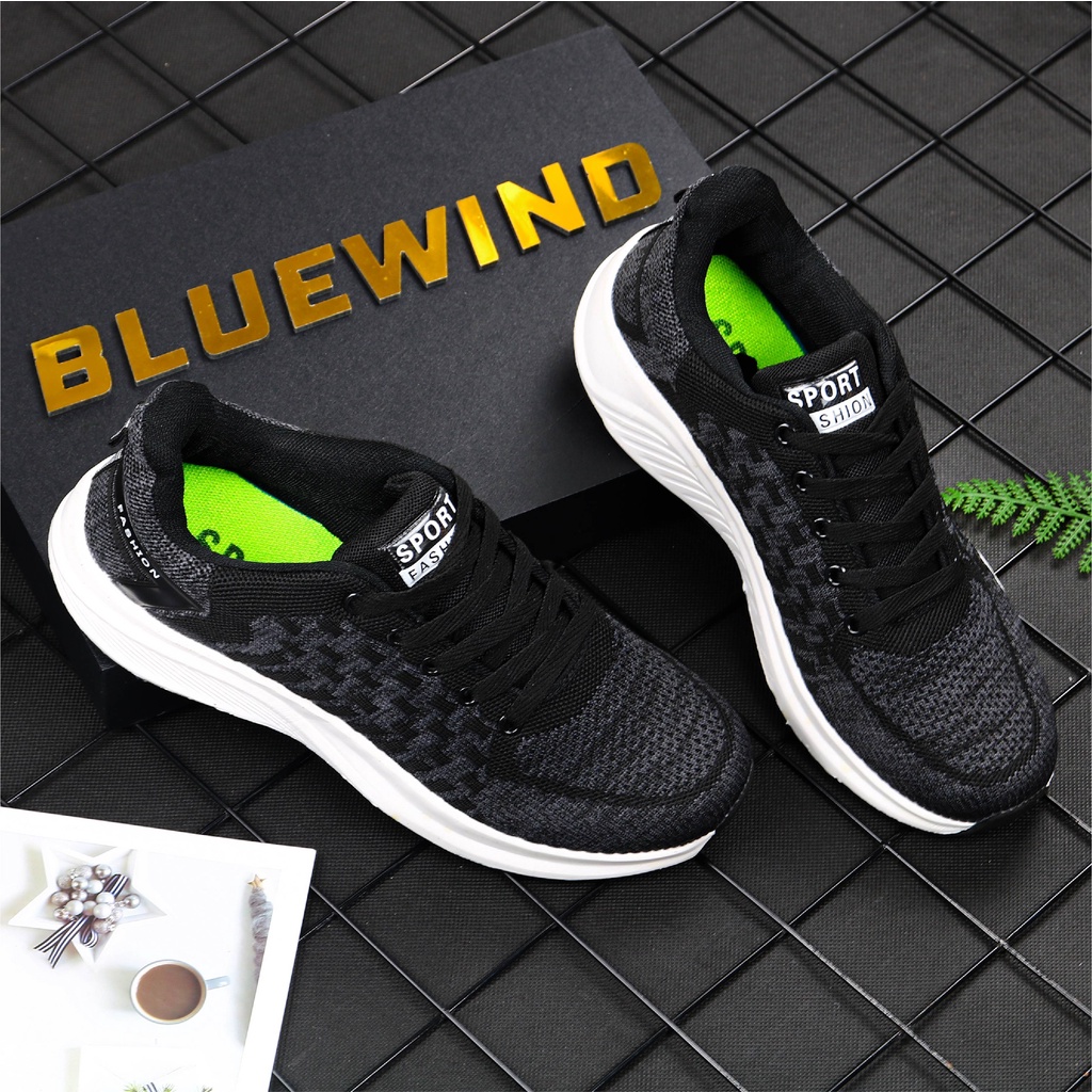 Giày Thể Thao Nam BLUEWIND Vải Dệt Thoáng Khí Chạy Bộ  68280