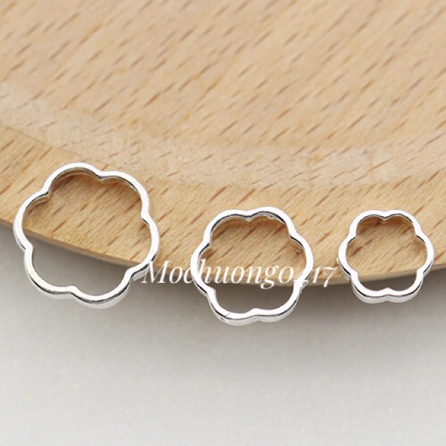 Charm bạc - bông hoa - MH146