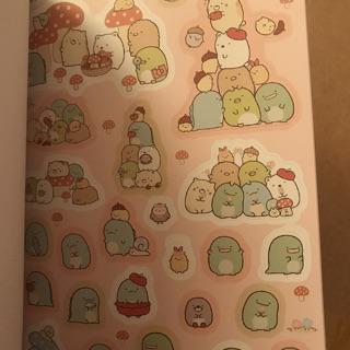 Siêu thích cái sổ sticker này luôn, mình chụp tượng trưng thôi chứ nhiều hình lắm. Đây là món mình ưng nhất khi mua đồ bên shop.