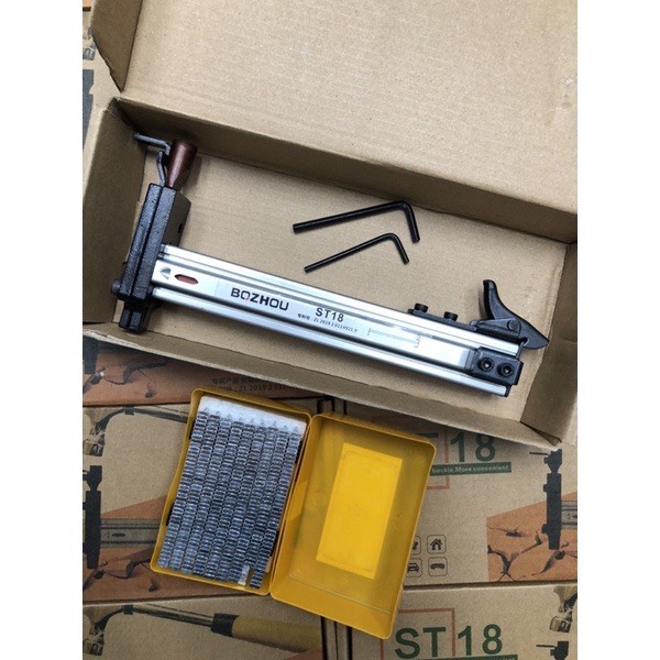 Combo cây đóng đinh kèm hộp đinh ST18