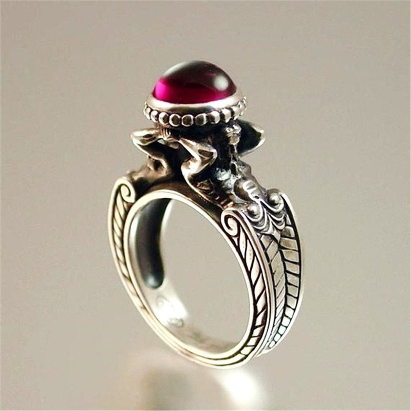 Nhẫn hình nàng tiên cá đính đá ruby độc đáo
